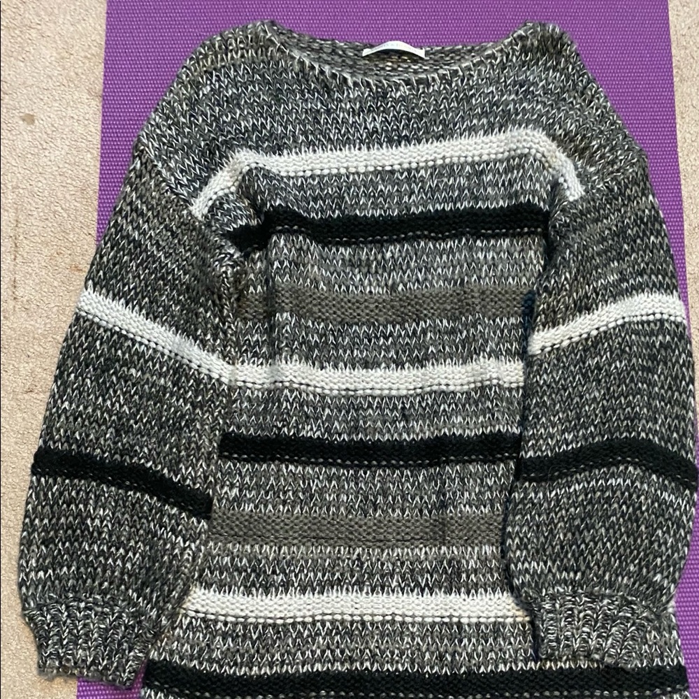 Black and White Sweater- S